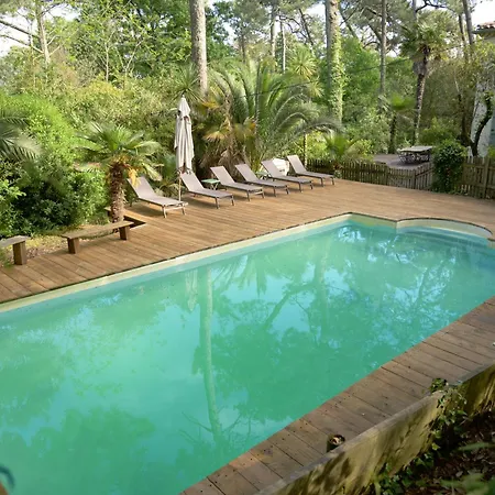 Villa De Caractere Entre Et *